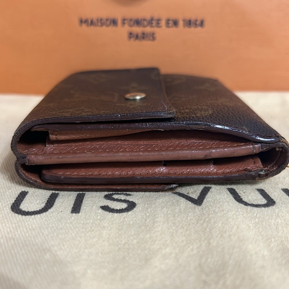 100% Authentic Louis Vuitton Monogram Elise wallet - Picture 3 of 12